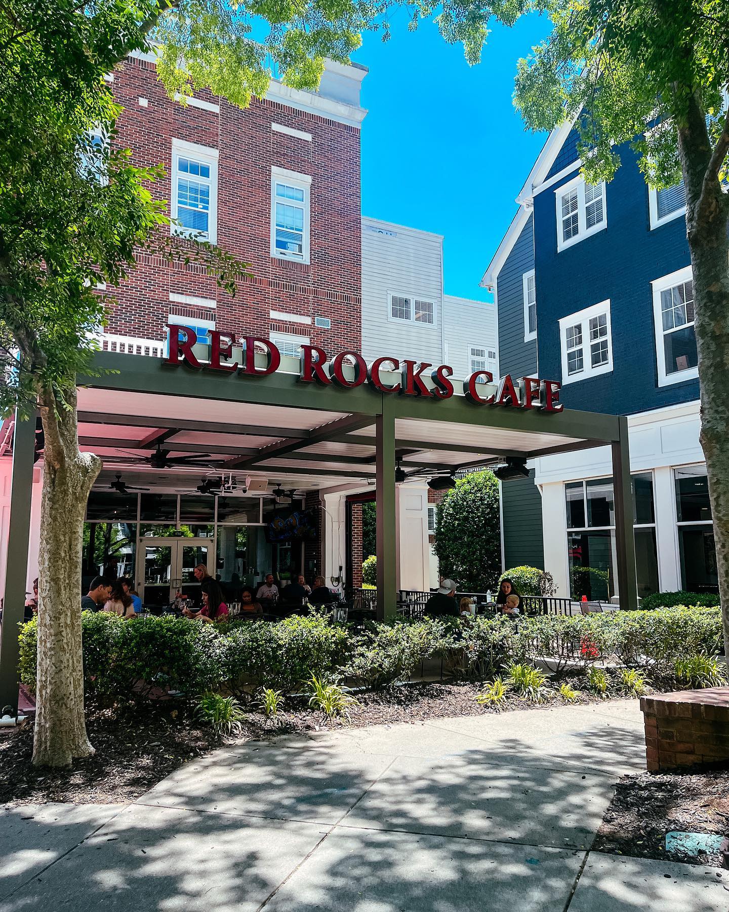 Red Rocks Cafe in Huntersville, NC